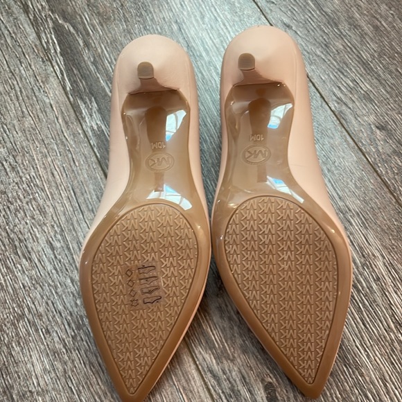 NIB Michael Kors Leather MK Flex Mid Pump - Picture 4 of 9